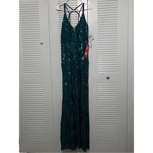 Emerald green long sequin dress Size 11 NWT